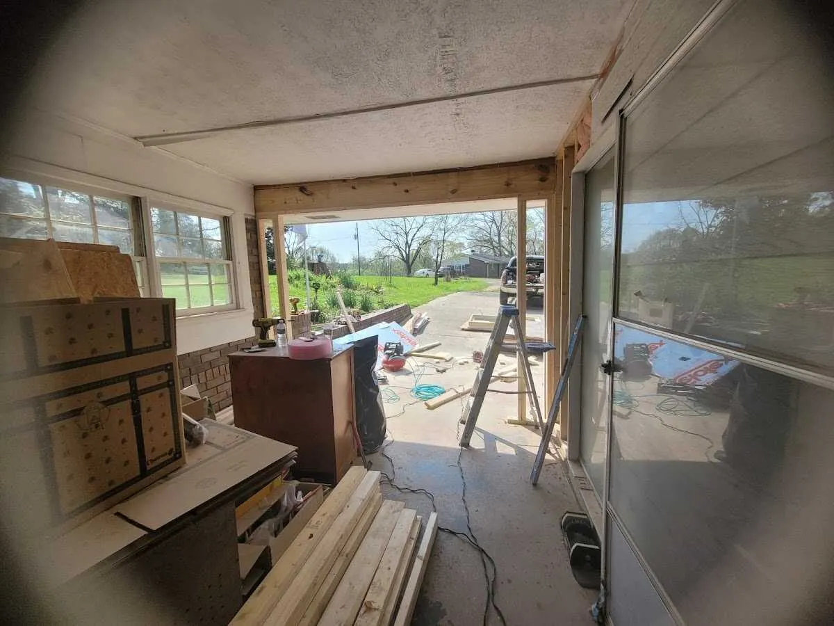 Air movers and dehumidifier for Drying & Dehumidification in Morehead City